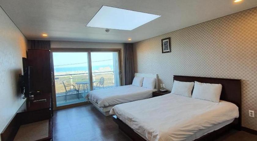 ג'גו Sea View Hotel מראה חיצוני תמונה