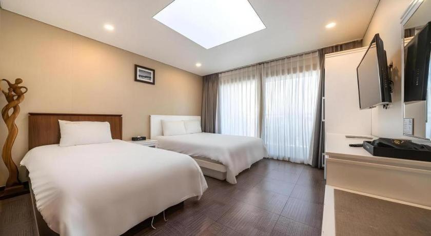 ג'גו Sea View Hotel מראה חיצוני תמונה