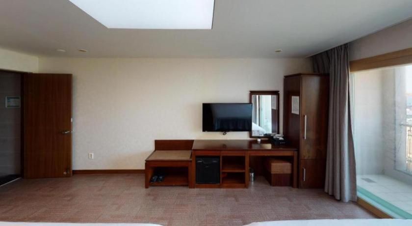 ג'גו Sea View Hotel מראה חיצוני תמונה