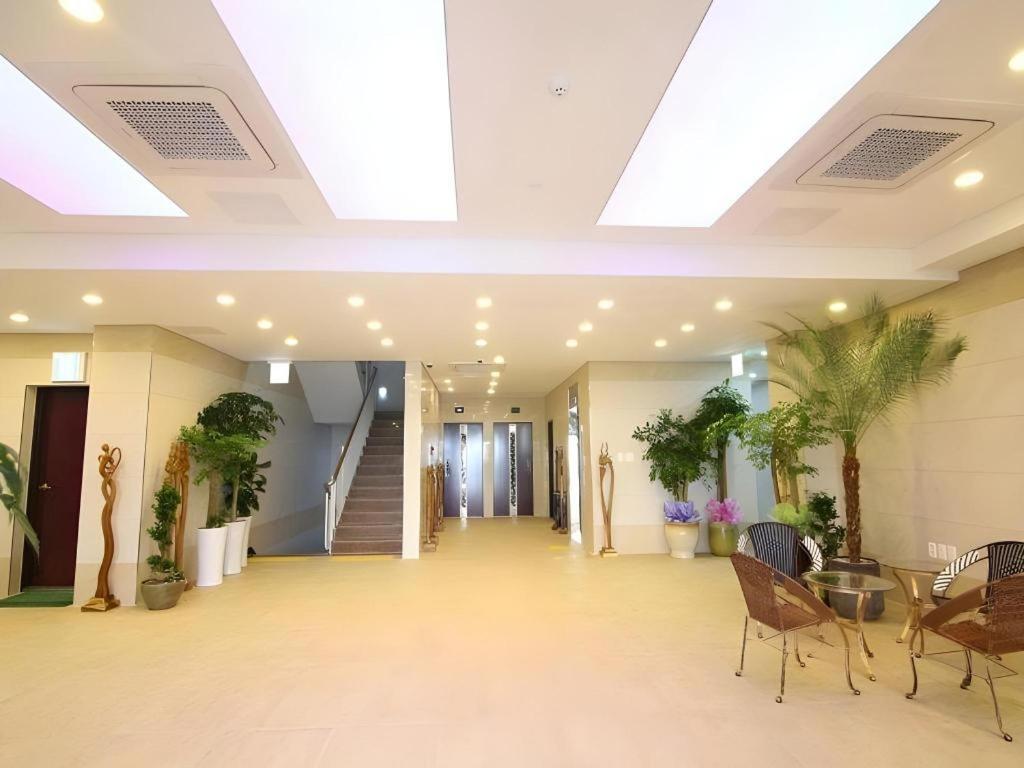 ג'גו Sea View Hotel מראה חיצוני תמונה
