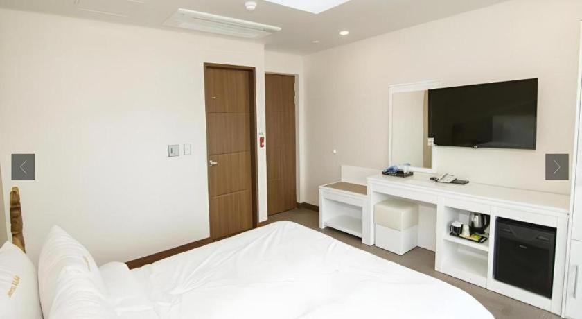 ג'גו Sea View Hotel מראה חיצוני תמונה