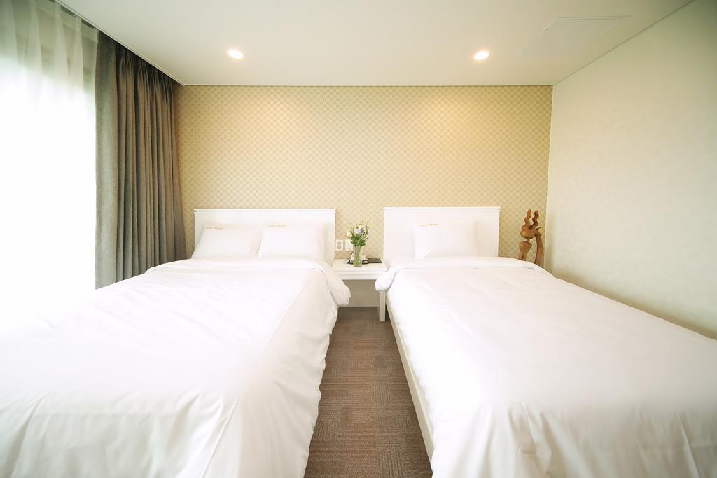 ג'גו Sea View Hotel חדר תמונה