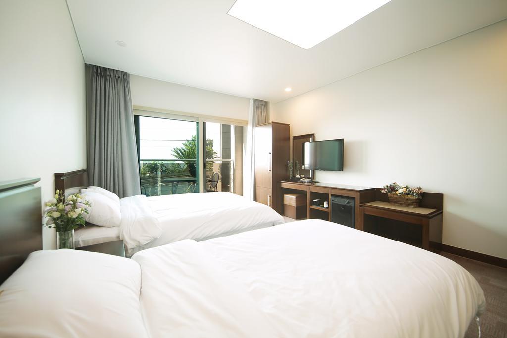 ג'גו Sea View Hotel חדר תמונה